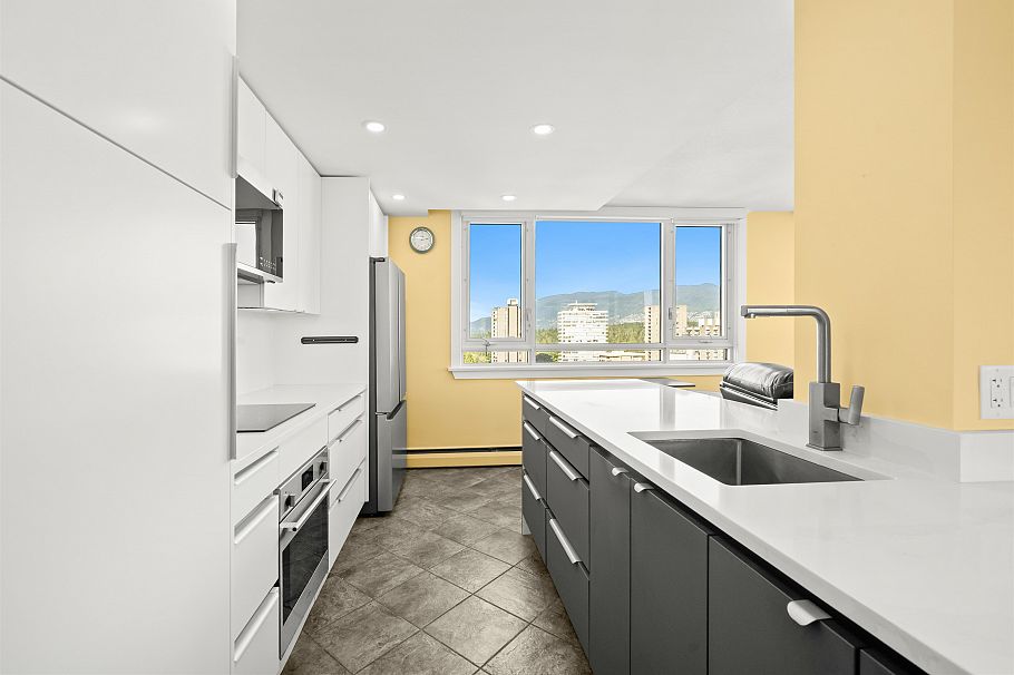 2006 1850 Comox Street Vancouver, BC - 10