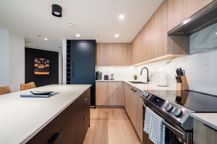 1201 1050 Burrard Street Vancouver, BC - 7