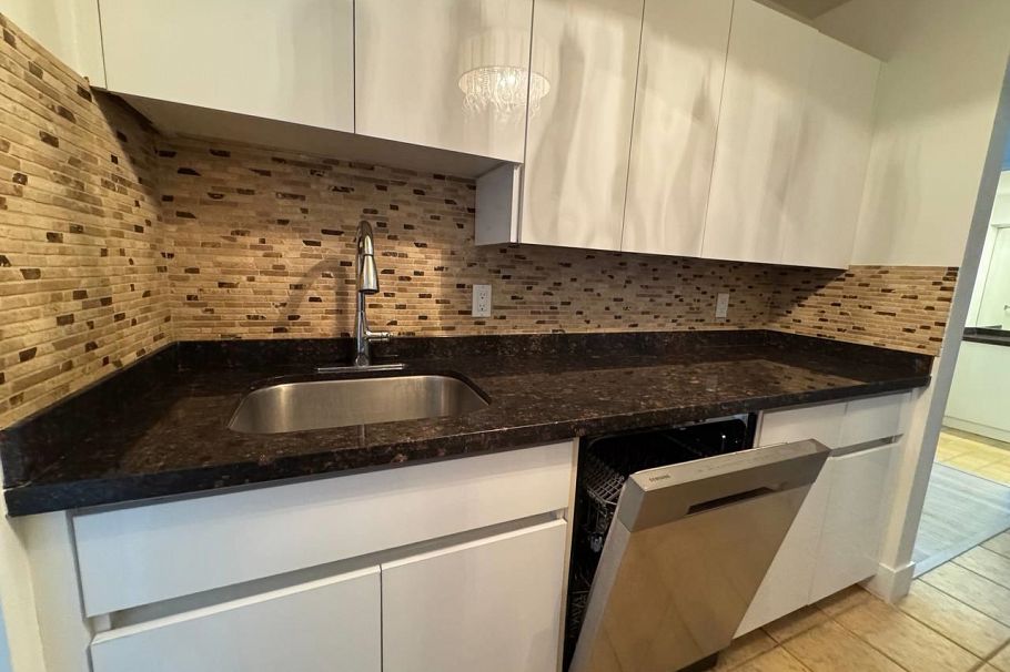 407 2008 Fullerton Avenue North Vancouver, BC - 6