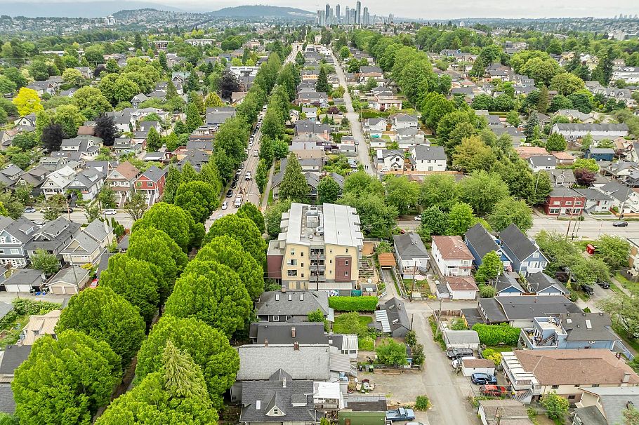 1830 E 1st Avenue Vancouver, BC - 38