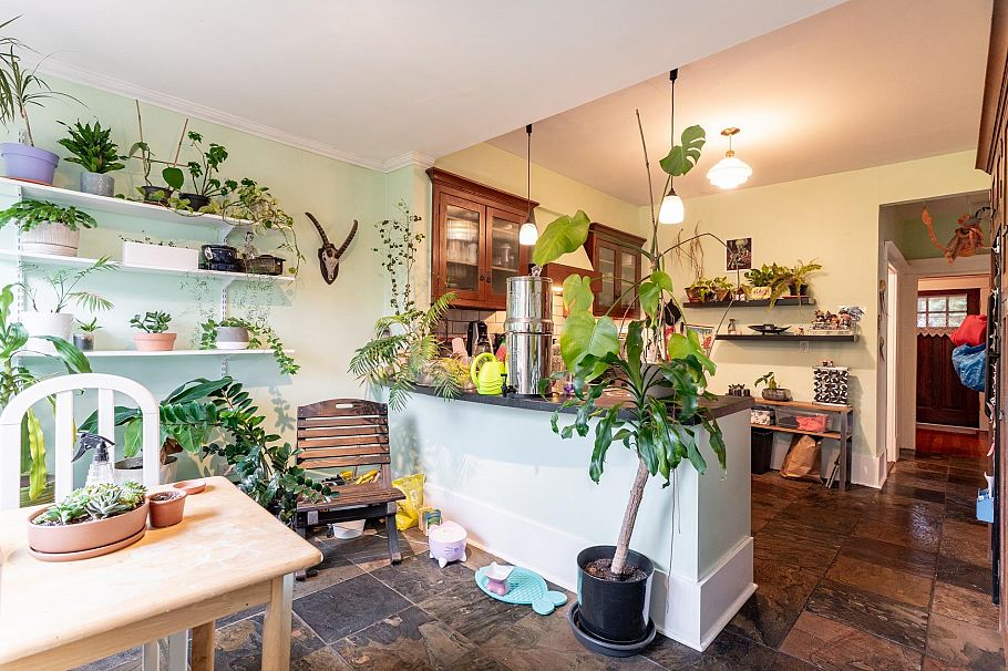 1830 E 1st Avenue Vancouver, BC - 8