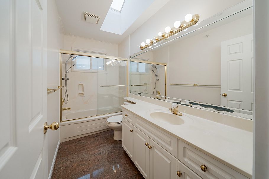 5470 Wales Street Vancouver, BC - 21