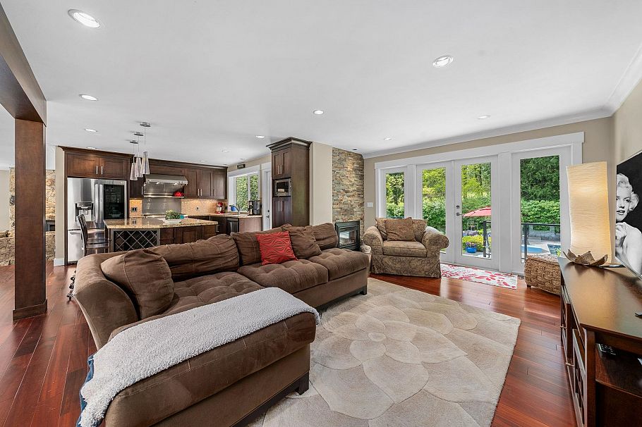 871 Fairway Drive North Vancouver, BC - 9