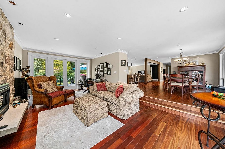 871 Fairway Drive North Vancouver, BC - 11