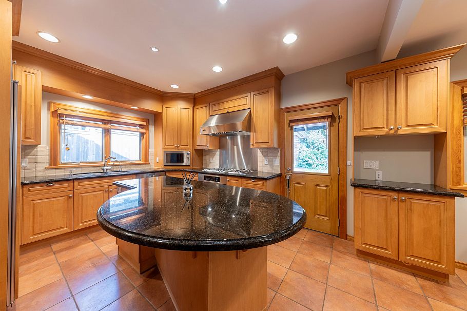 6026 Angus Drive Vancouver, BC - 5
