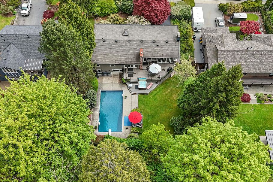 871 Fairway Drive North Vancouver, BC - 38