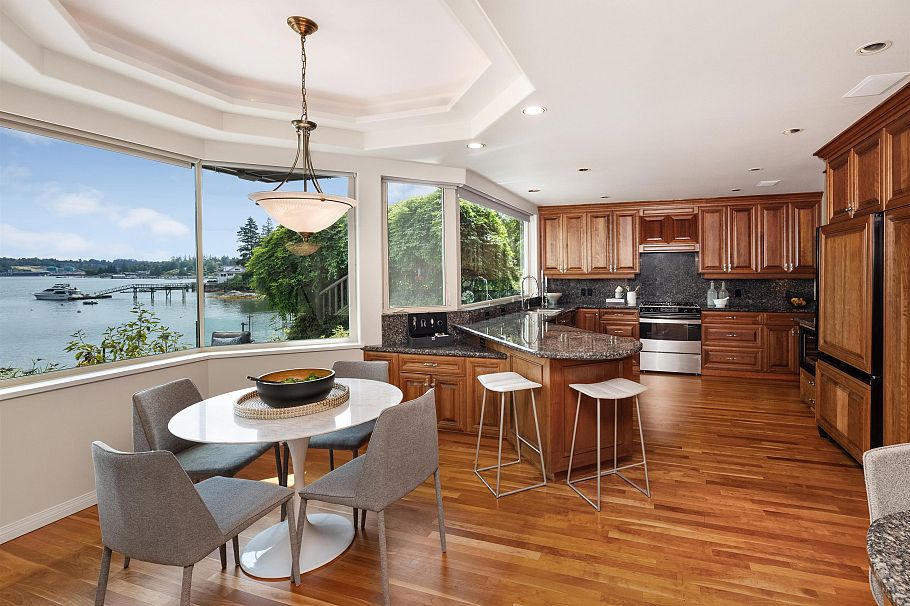 4625 Strathcona Road North Vancouver, BC - 20