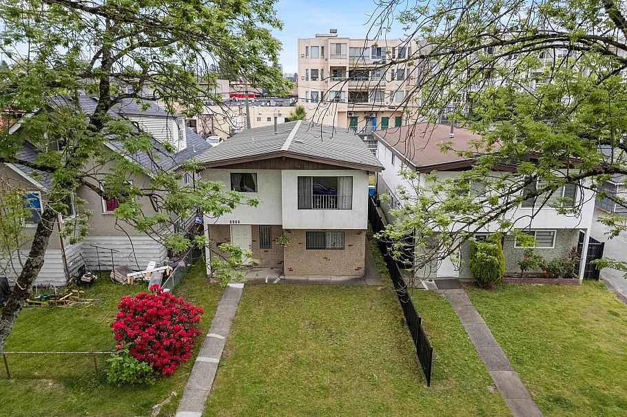 6966 Beatrice Street Vancouver, BC - 6
