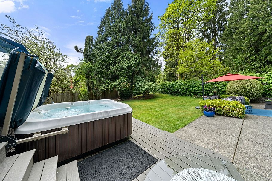 871 Fairway Drive North Vancouver, BC - 30