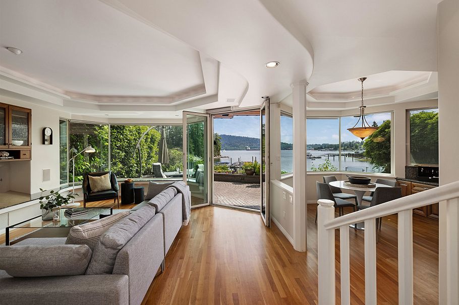 4625 Strathcona Road North Vancouver, BC - 24