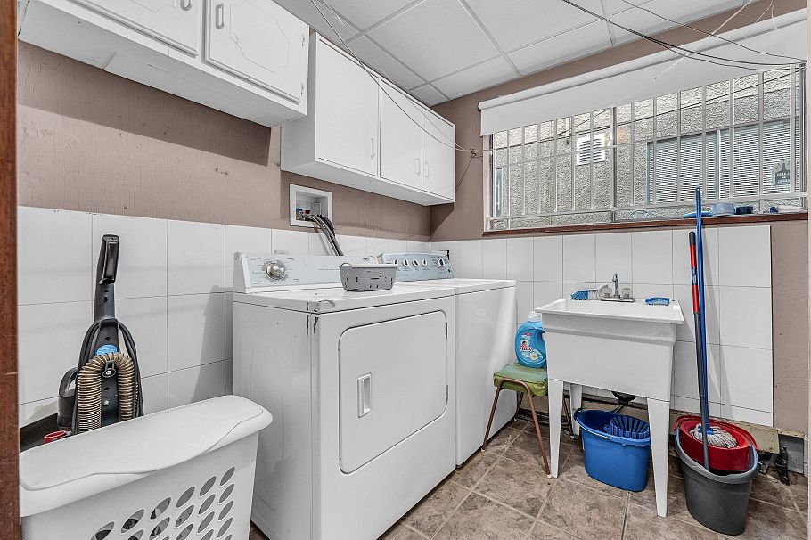 3112 E 1st Avenue Vancouver, BC - 23