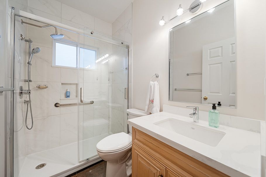 5470 Wales Street Vancouver, BC - 9