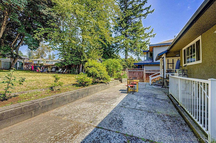 962 Whitchurch Street North Vancouver, BC - 16