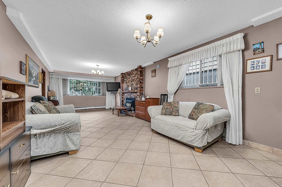 3112 E 1st Avenue Vancouver, BC - 17