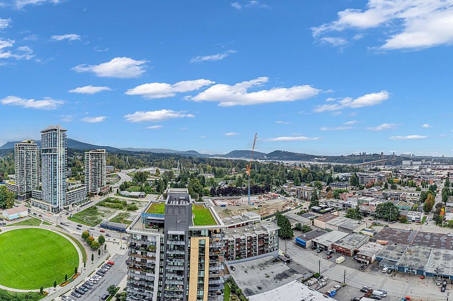 2402 1401 Hunter Street North Vancouver, BC - 14