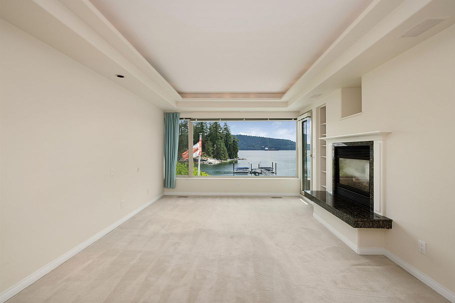 4625 Strathcona Road North Vancouver, BC - 30