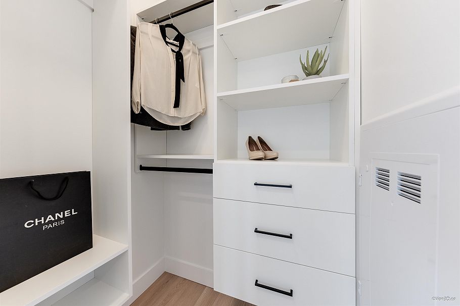 2 3121 E 46th Avenue Vancouver, BC - 19