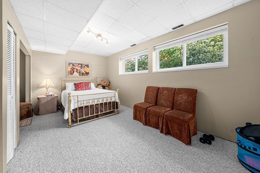 871 Fairway Drive North Vancouver, BC - 18