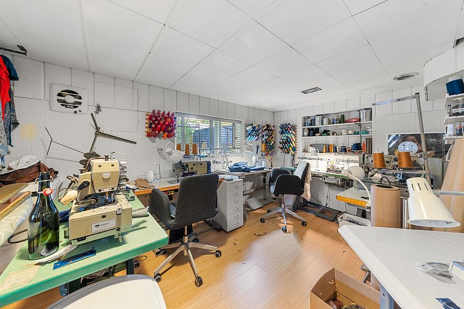 2027 W 44th Avenue Vancouver, BC - 20