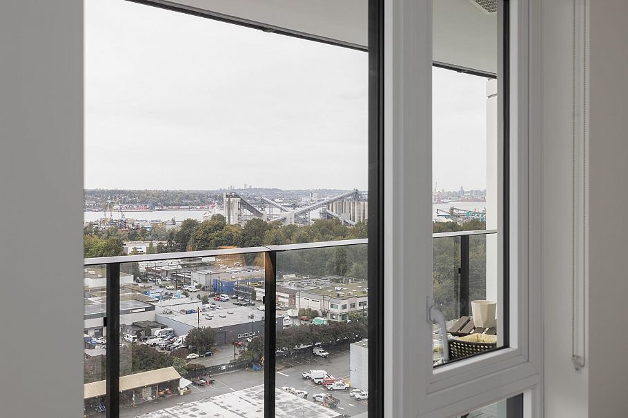 1705 1401 Hunter Street North Vancouver, BC - 17