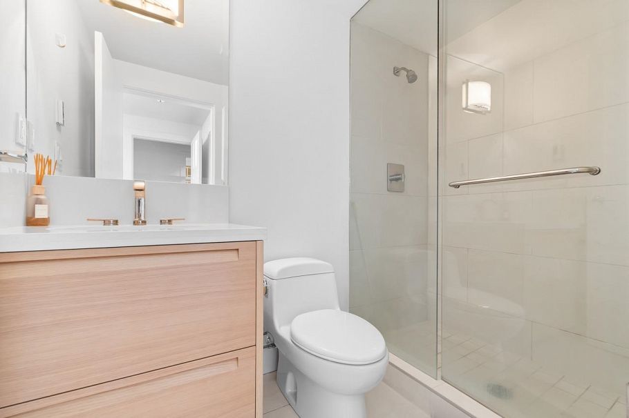 502 6080 Iona Drive Vancouver, BC - 26