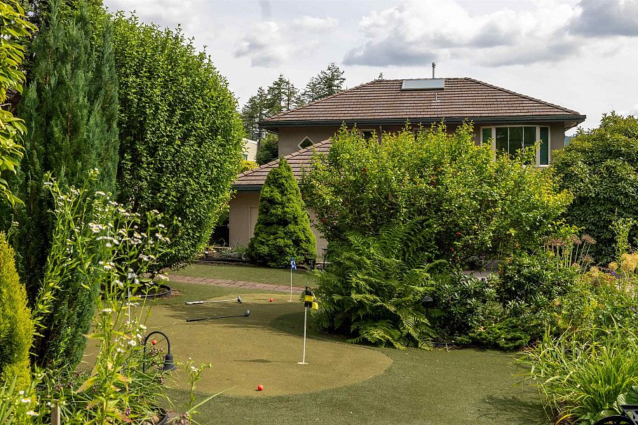 4625 Strathcona Road North Vancouver, BC - 10