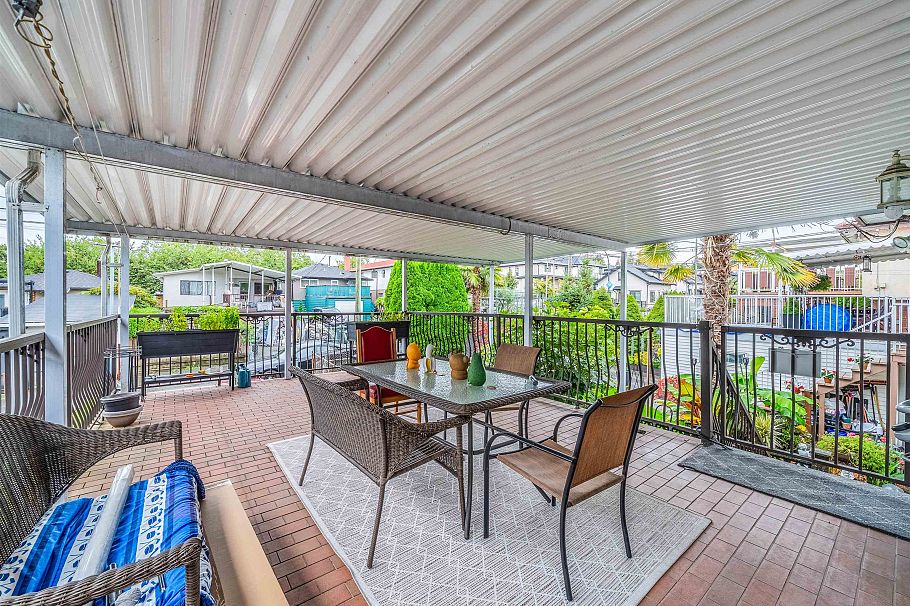 3112 E 1st Avenue Vancouver, BC - 25