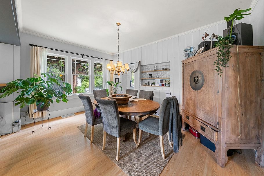 2027 W 44th Avenue Vancouver, BC - 10