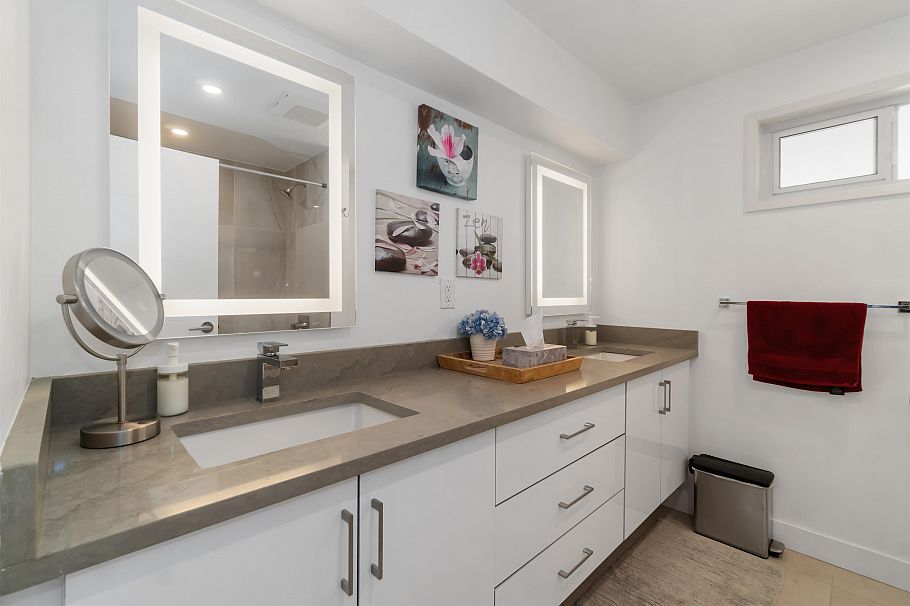 637 Alpine Court North Vancouver, BC - 18