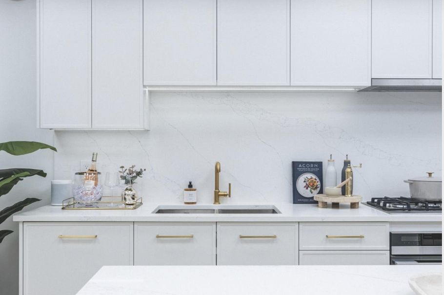 107 7779 Yukon Street Vancouver, BC - 2