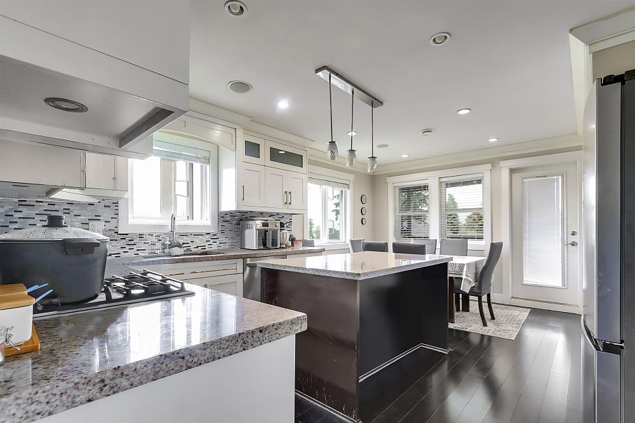 8363 Victoria Drive Vancouver, BC - 5