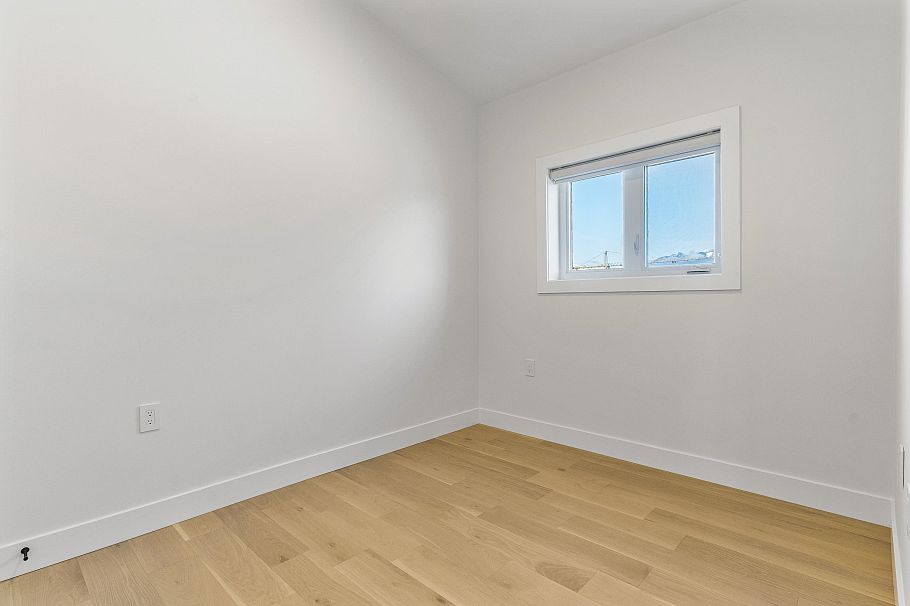 1 1243 Nootka Street Vancouver, BC - 24