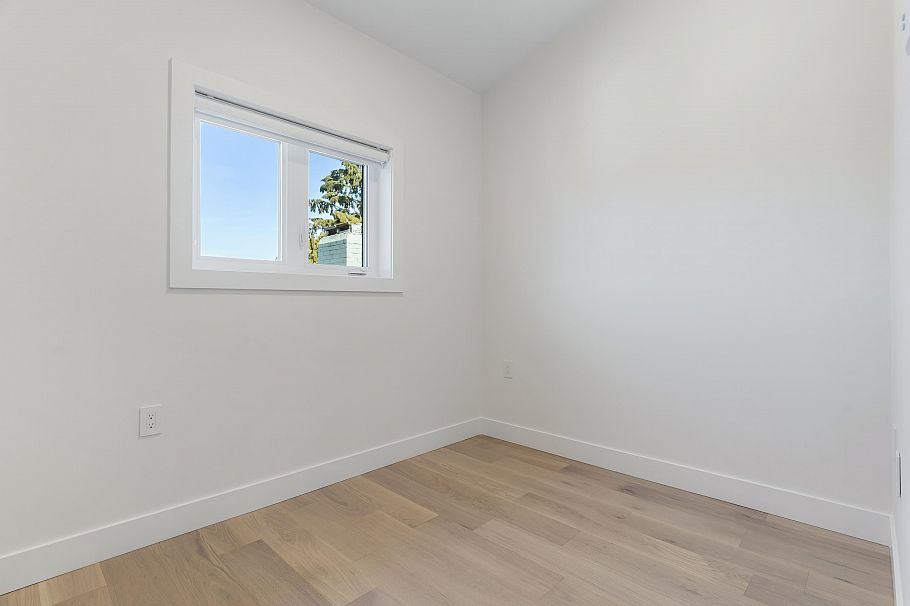 2 1243 Nootka Street Vancouver, BC - 26