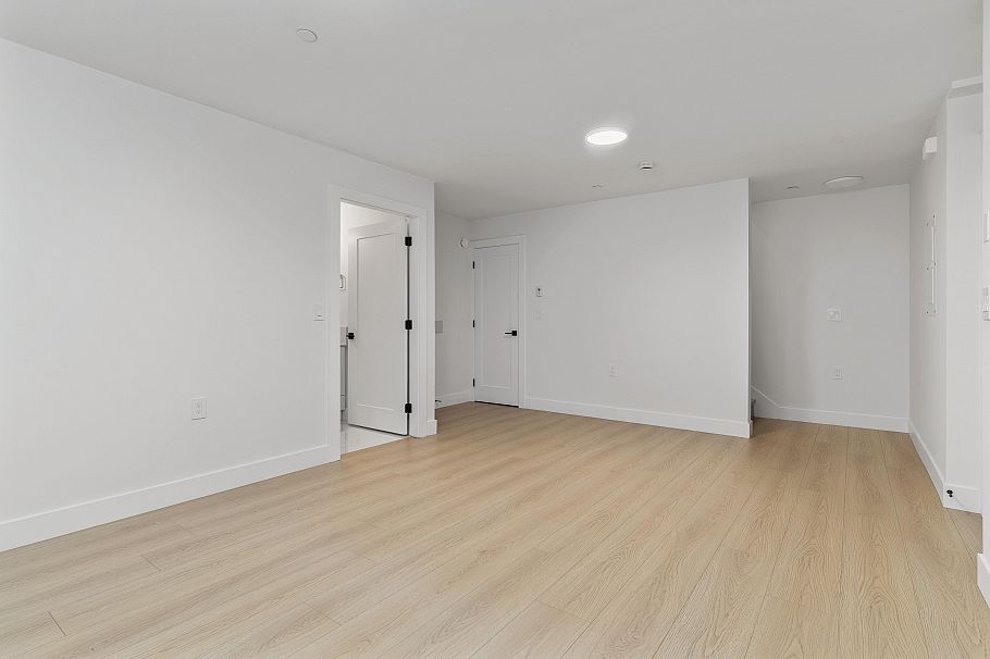 1 1243 Nootka Street Vancouver, BC - 28