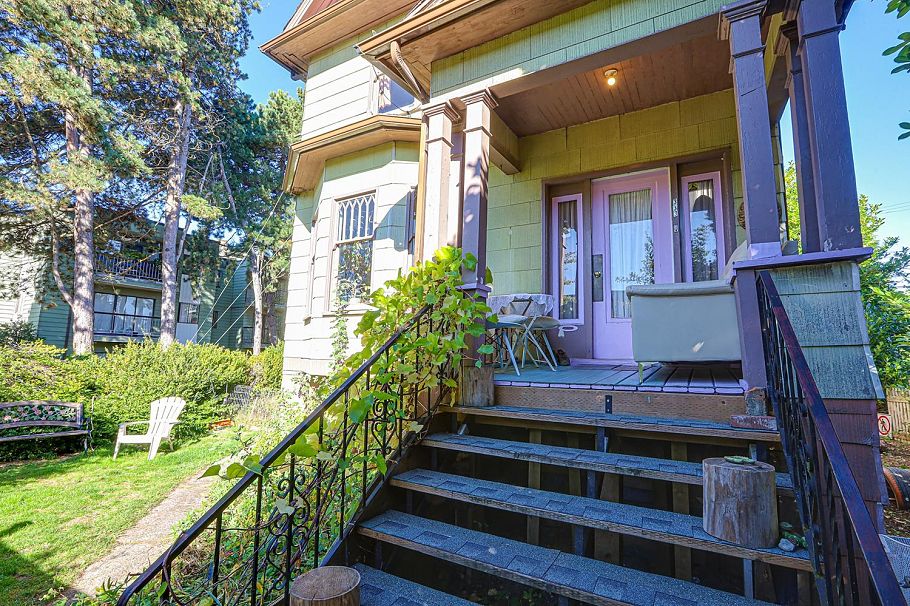 333 E 13th Avenue Vancouver, BC - 3