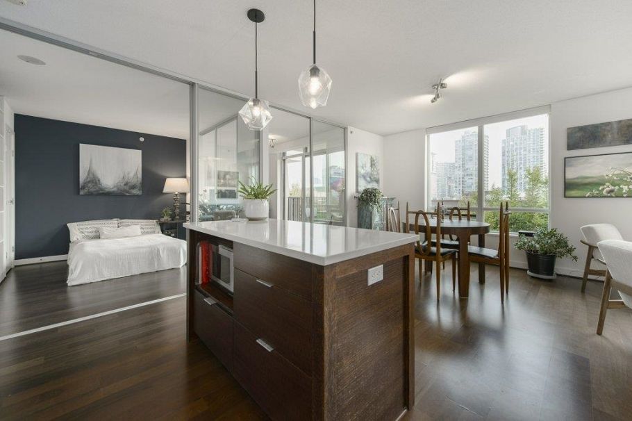 503 1055 Homer Street Vancouver, BC - 1