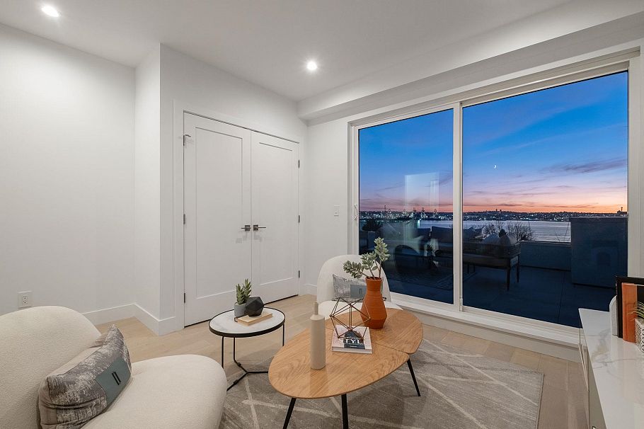 2 432 E 1st Street North Vancouver, BC - 14