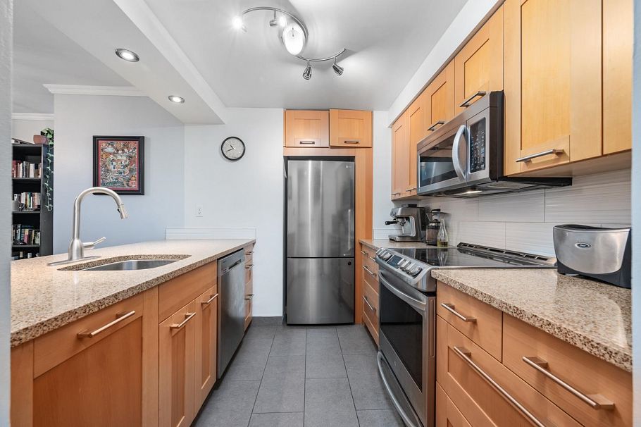 602 1270 Robson Street Vancouver, BC - 13