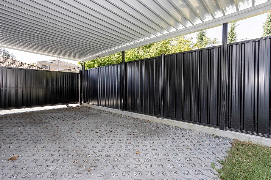 1470 W 57th Avenue Vancouver, BC - 30