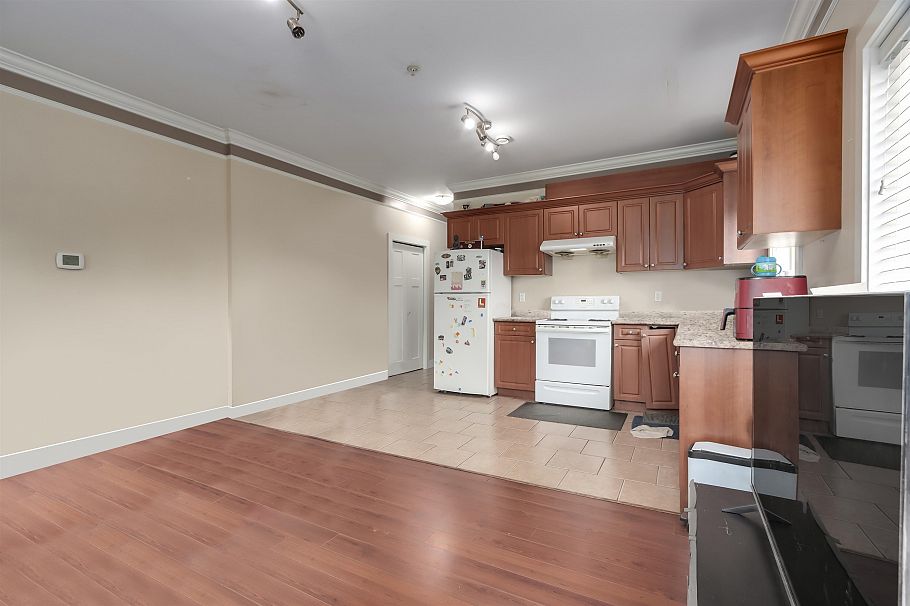 8363 Victoria Drive Vancouver, BC - 15