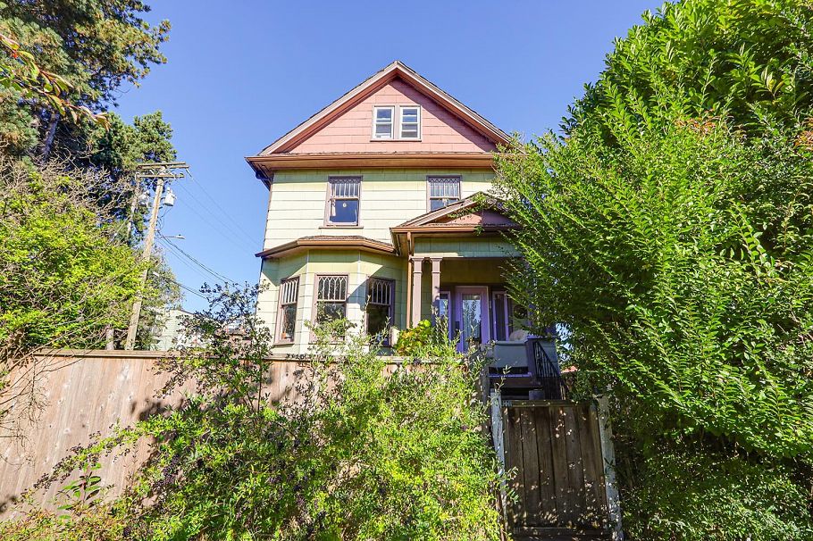 333 E 13th Avenue Vancouver, BC - 1