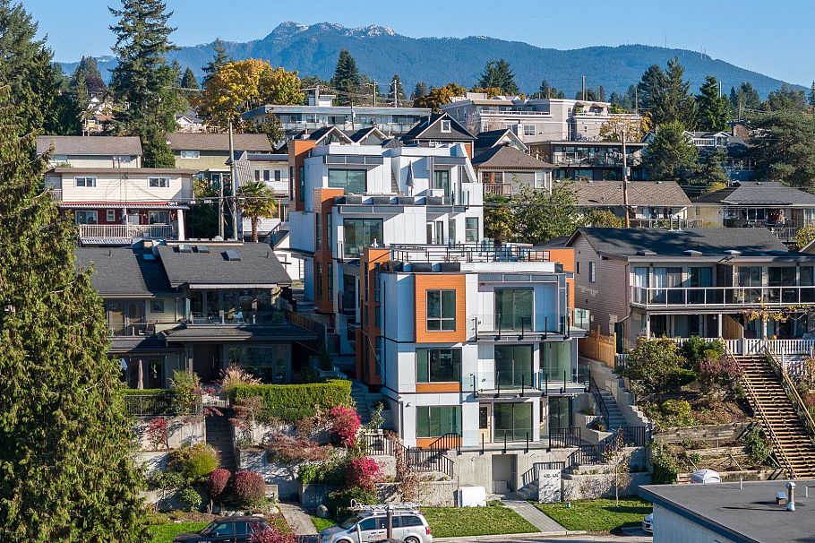 2 432 E 1st Street North Vancouver, BC - 40