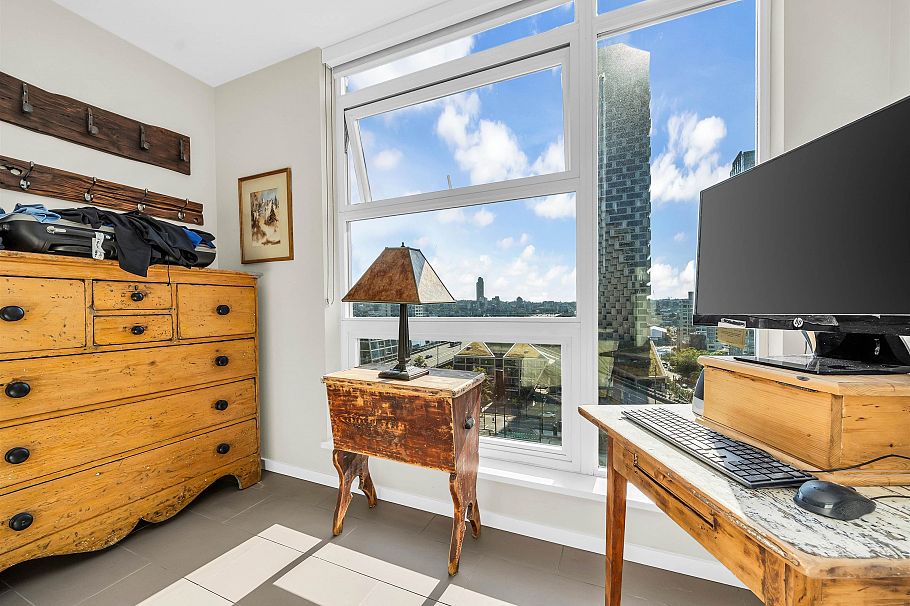 1107 1351 Continental Street Vancouver, BC - 16