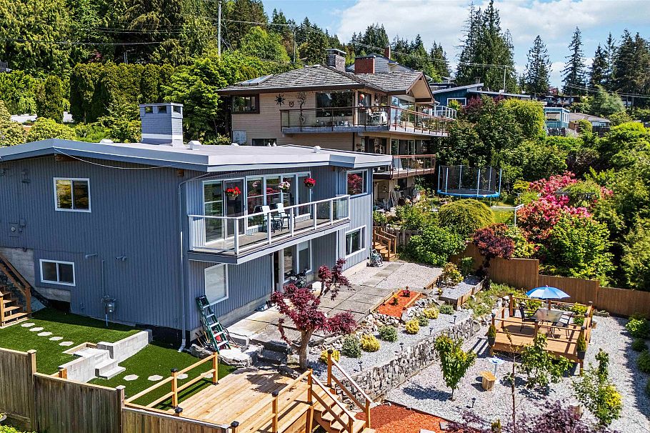 637 Alpine Court North Vancouver, BC - 21