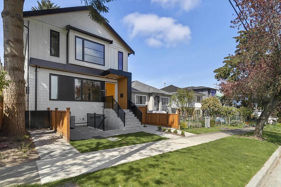 1 1243 Nootka Street Vancouver, BC - 2