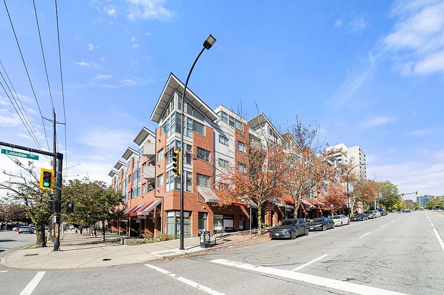 405 305 Lonsdale Avenue North Vancouver, BC - 32