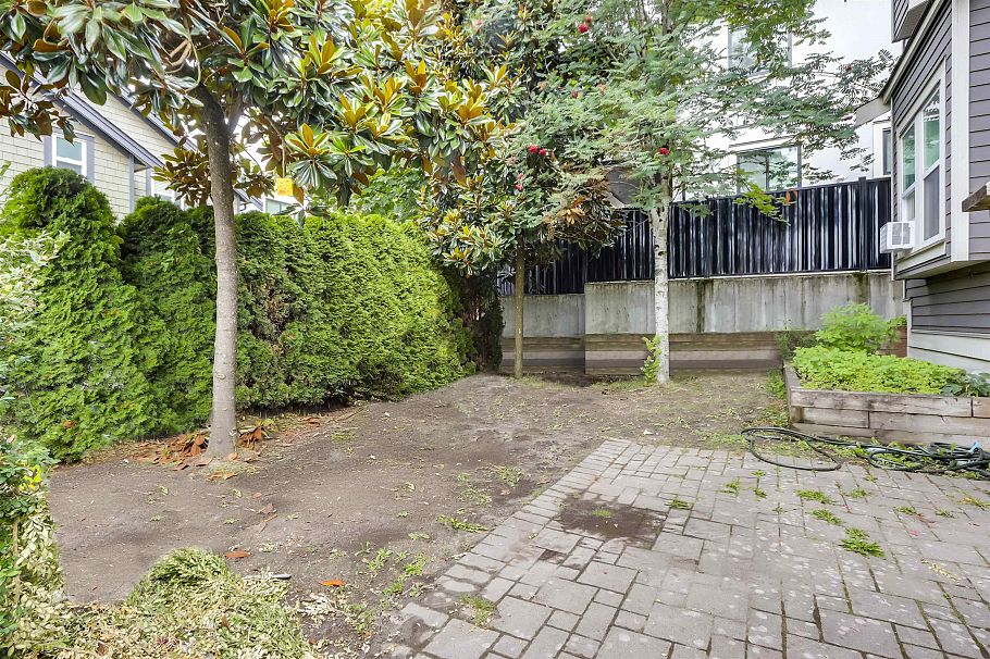 8363 Victoria Drive Vancouver, BC - 13