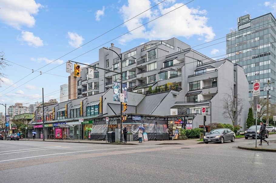 602 1270 Robson Street Vancouver, BC - 1
