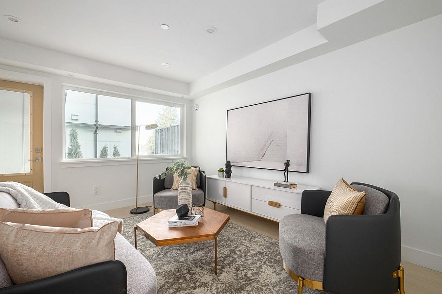 2 432 E 1st Street North Vancouver, BC - 31