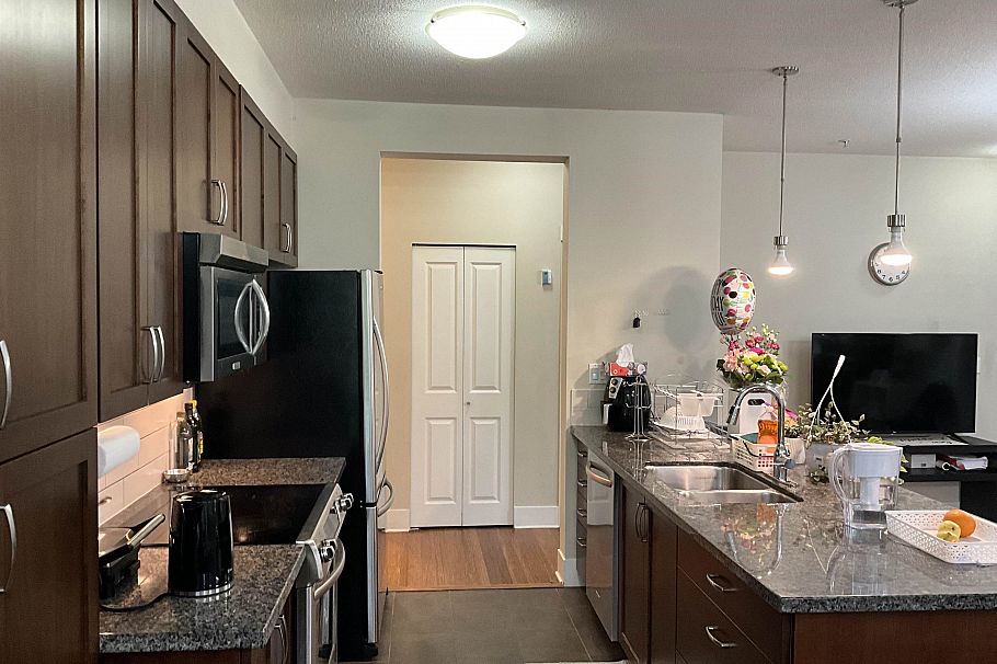 214 5788 Birney Avenue Vancouver, BC - 5